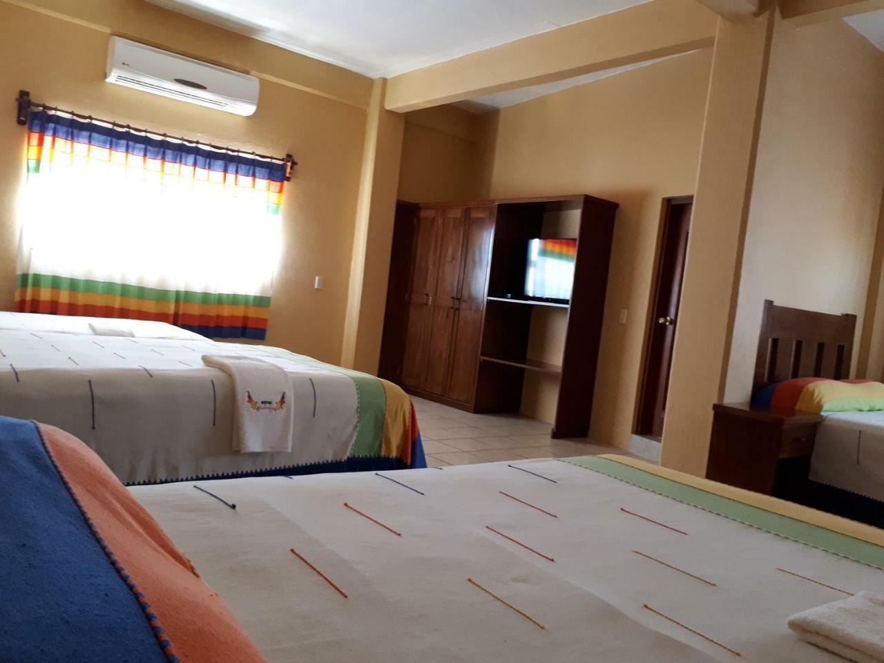 Hotel Alebrijes San Pedro Pochutla Eksteriør bilde