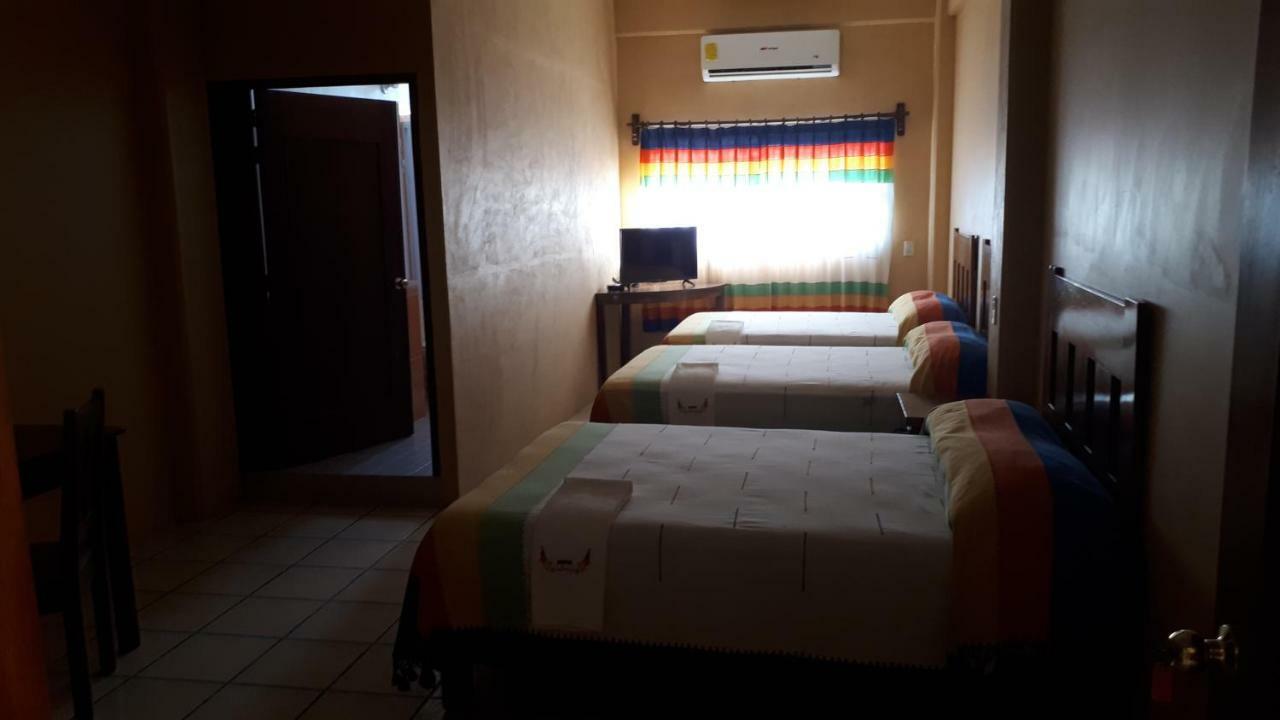 Hotel Alebrijes San Pedro Pochutla Eksteriør bilde